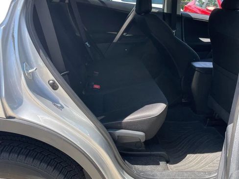 Used 2013 Toyota RAV4 XLE AWD/4WD image 19