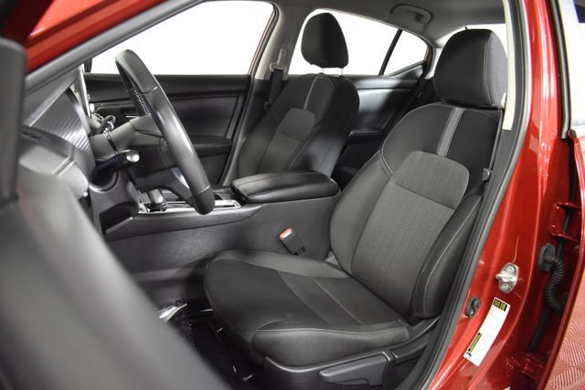 Certified 2024 Nissan Sentra SV w/ All-Weather Package FWD image 9