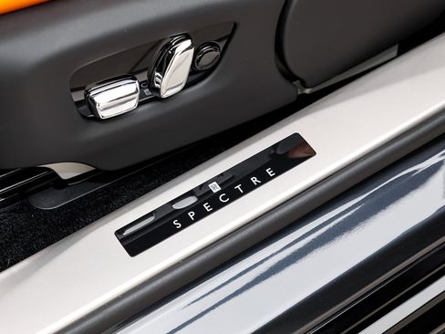 Certified 2024 Rolls-Royce Spectre w/ Spectre Launch Package image 24