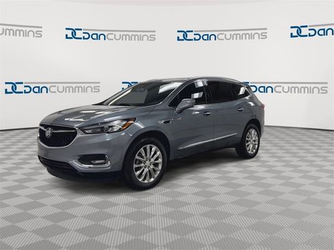 Used 2020 Buick Enclave Essence image 4