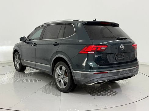 Used 2018 Volkswagen Tiguan SEL Premium image 3
