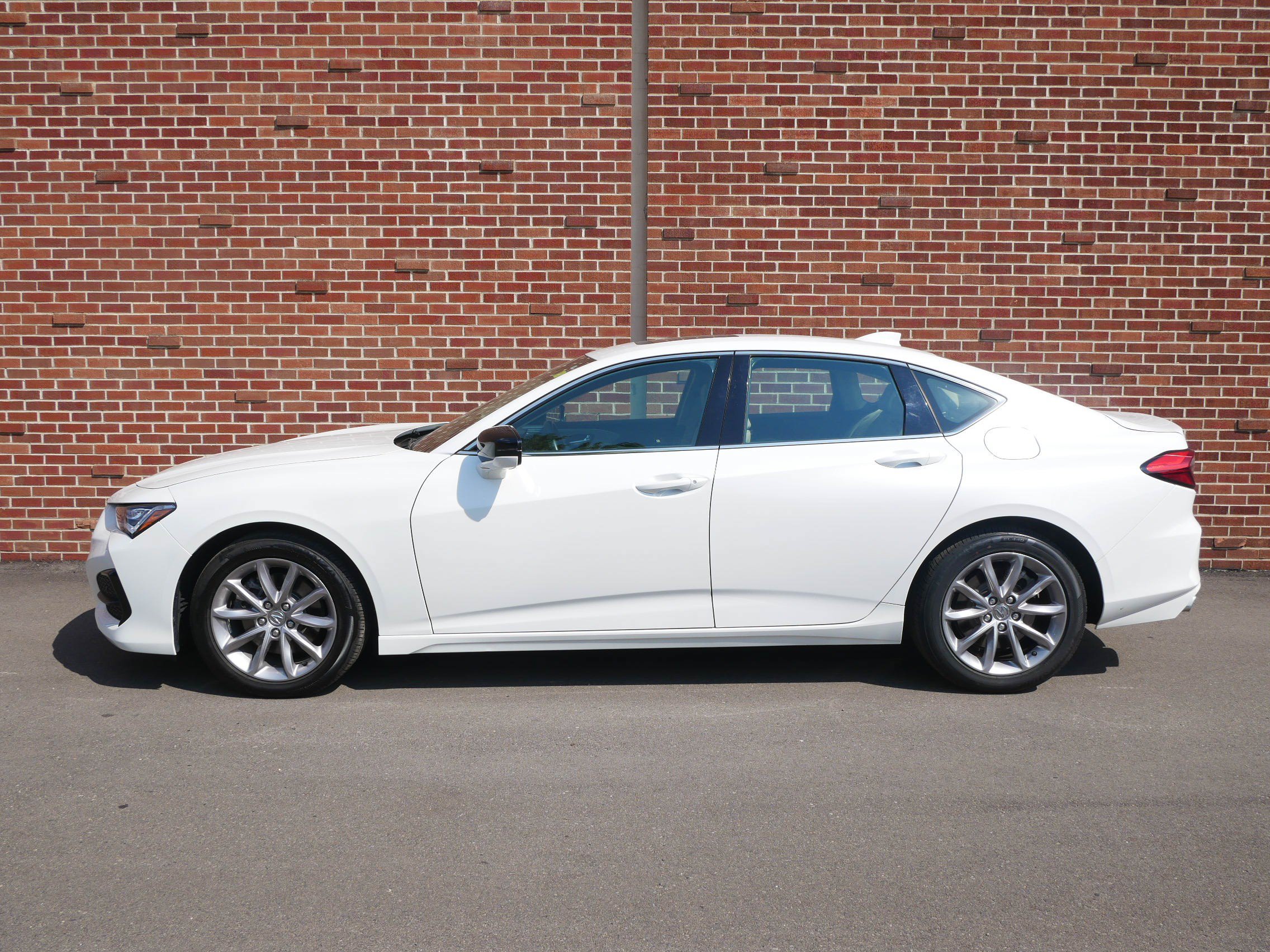 Used 2021 Acura TLX FWD image 2
