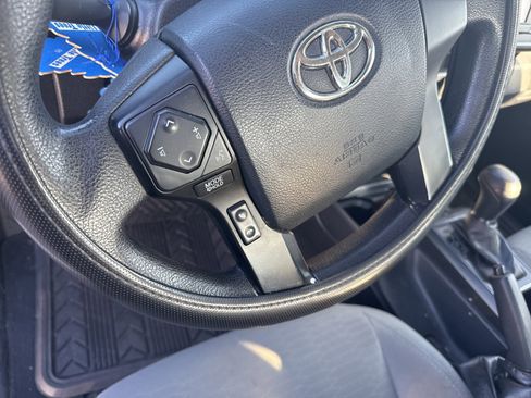 Certified 2017 Toyota Tacoma SR w/ SR Convenience Package image 8