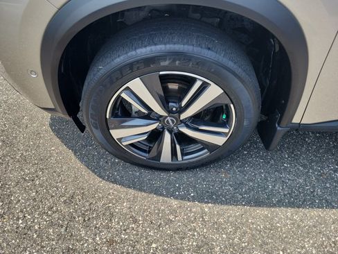 Used 2023 Nissan Rogue SL w/ SL Premium Package AWD/4WD image 5