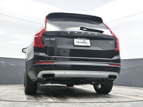 Used 2020 Volvo XC90 T6 Momentum image 32