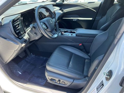 Certified 2025 Lexus RX 350 Premium w/ Accessory Package (Z1) FWD image 9