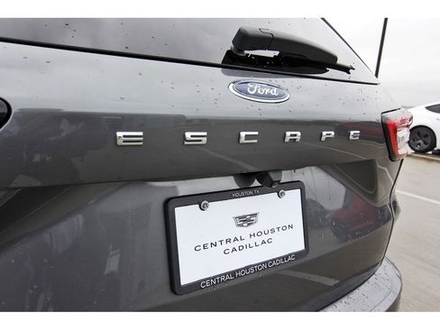 Used 2023 Ford Escape ST-Line image 29