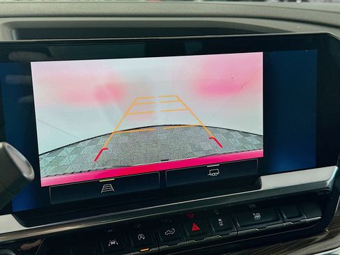 Used 2023 Chevrolet Silverado 1500 LT image 22