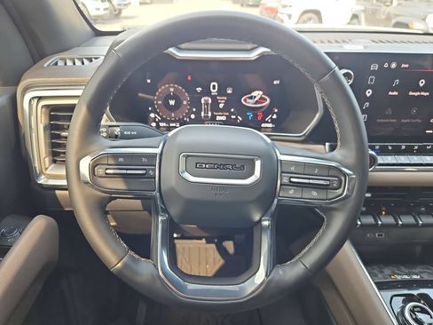 Used 2023 GMC Canyon Denali AWD/4WD image 19