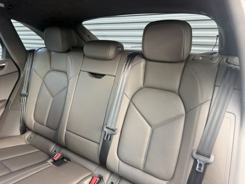 Certified 2021 Porsche Macan Turbo AWD/4WD image 12
