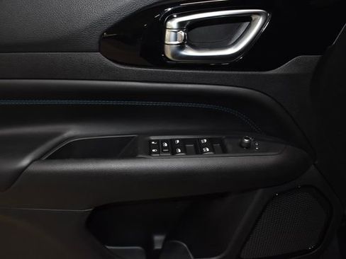 New 2026 Jeep Compass Limited image 24