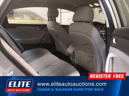 Used 2019 Hyundai Sonata SE image 16