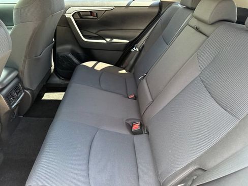 Used 2023 Toyota RAV4 LE AWD/4WD image 28