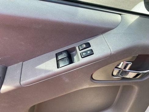 Used 2021 Nissan Frontier S w/ S Utility Package image 13