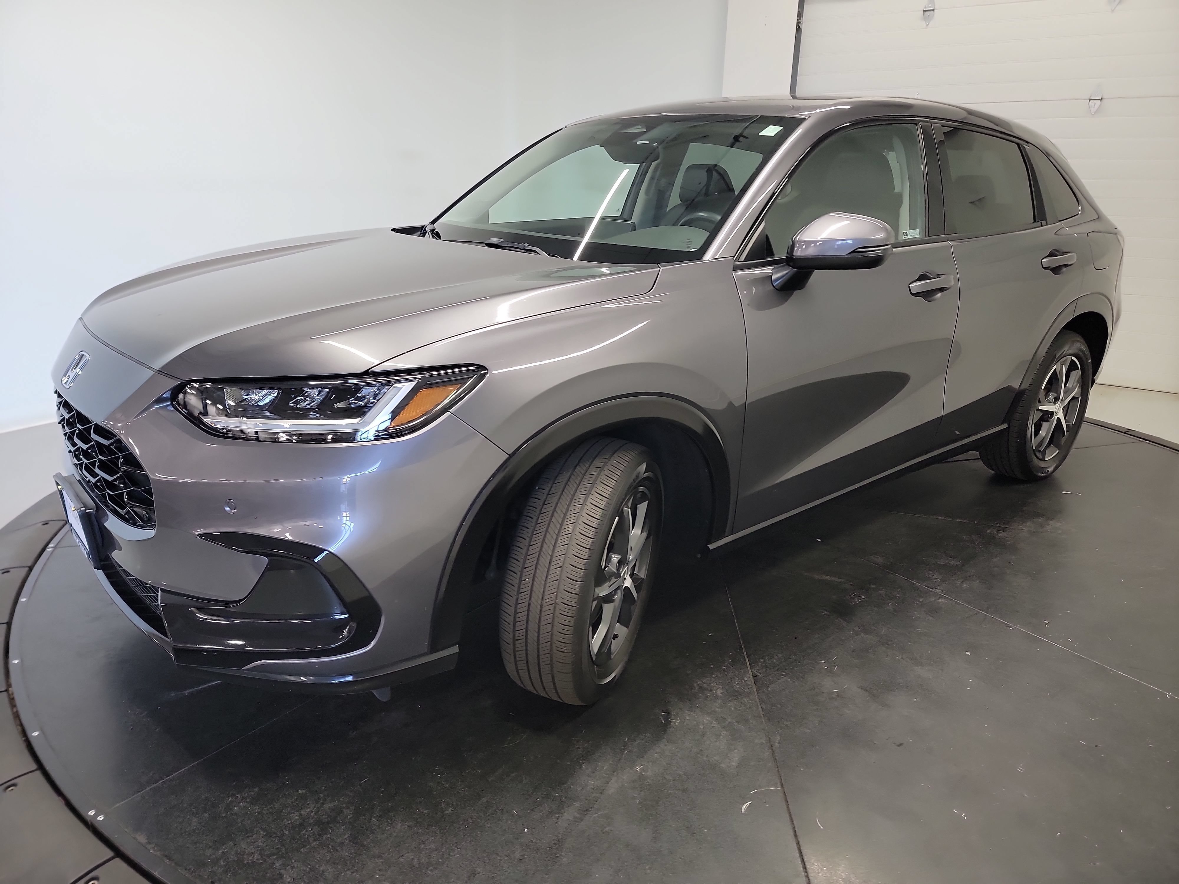 Used 2024 Honda HR-V EX-L image 3