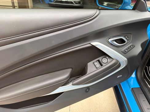Used 2022 Chevrolet Camaro SS RWD image 10