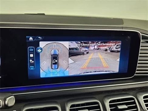 Certified 2025 Mercedes-Benz GLS 450 4MATIC image 32
