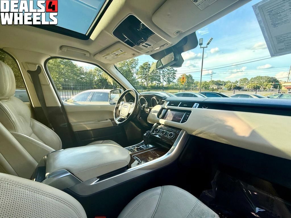 Used 2014 Land Rover Range Rover Sport HSE AWD/4WD image 16