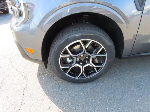 New 2026 Ford Maverick Lariat image 8