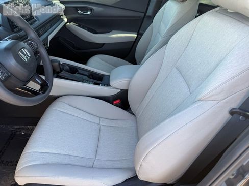 Certified 2025 Honda Accord LX image 14