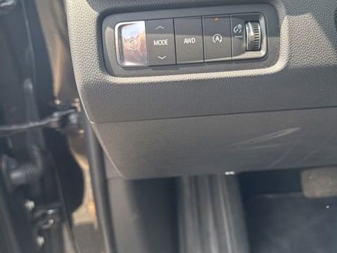 Used 2026 GMC Acadia Elevation w/ Elevation Premium Package AWD/4WD image 15