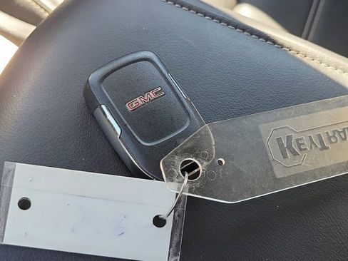 Used 2019 GMC Acadia Denali w/ Technology Package image 34