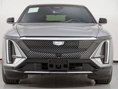 Used 2025 Cadillac Lyriq Luxury image 7