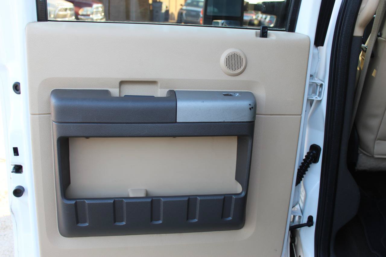 Used 2015 Ford F250 Lariat w/ Lariat Interior Package AWD/4WD image 13