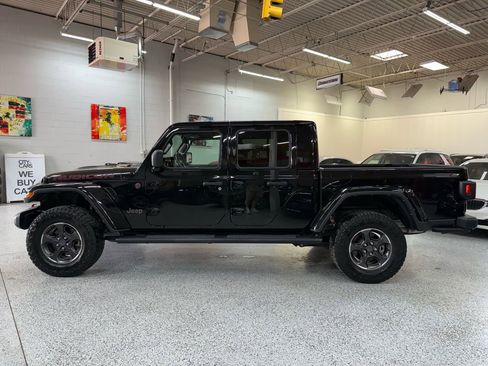 Used 2022 Jeep Gladiator Rubicon w/ Trailer Tow Package AWD/4WD image 2
