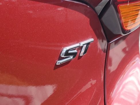 Used 2023 Buick Encore GX Select w/ Sport Touring Package image 9