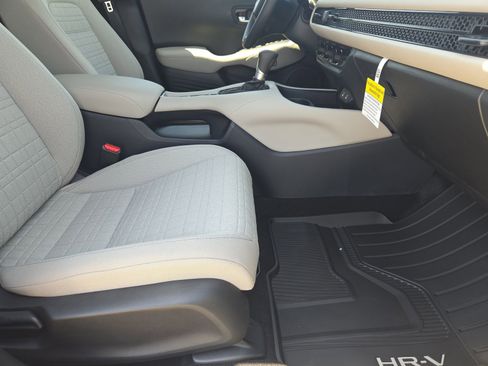New 2027 Honda HR-V LX image 17
