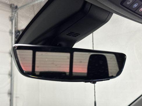 Used 2022 GMC Sierra 3500 Denali w/ Denali Black Diamond Edition image 42