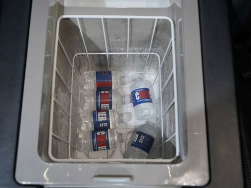 Used 2022 Mercedes-Benz Sprinter 2500 image 14