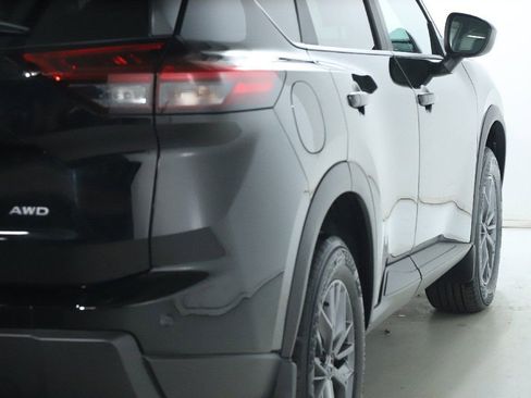 Certified 2026 Nissan Rogue S image 44