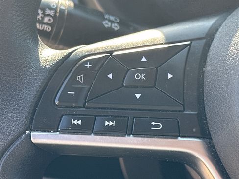 Used 2023 Nissan Kicks SV FWD image 24