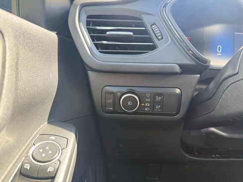 Used 2025 Ford Escape ST-Line Select AWD/4WD image 15