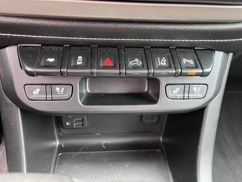 Used 2020 GMC Canyon Denali AWD/4WD image 20
