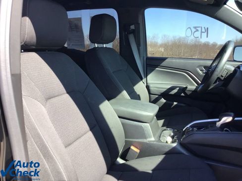 Used 2025 Chevrolet Colorado LT w/ Advanced Trailering Package image 20