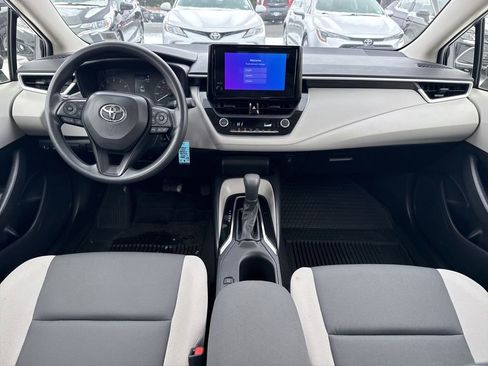 Used 2023 Toyota Corolla LE image 11