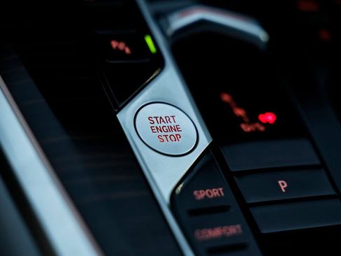 New 2026 BMW X5 xDrive40i w/ Climate Comfort Package image 40