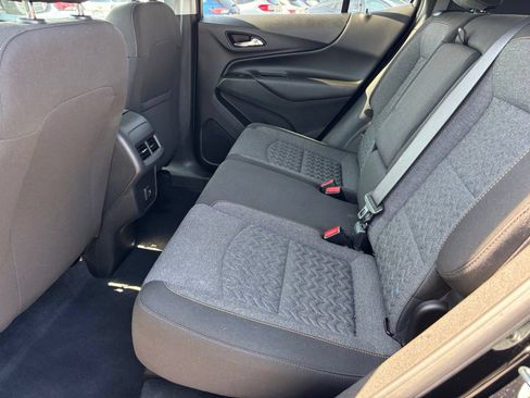 Used 2022 Chevrolet Equinox LT w/ Driver Convenience Package AWD/4WD image 13