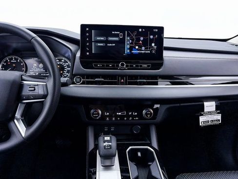 New 2025 Mitsubishi Outlander ES image 13