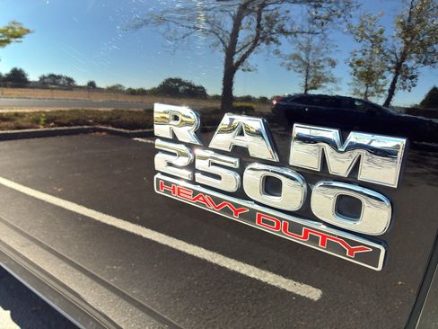 Used 2014 RAM 2500 Tradesman w/ Chrome Appearance Group AWD/4WD image 8