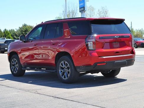 Used 2024 Chevrolet Tahoe Z71 w/ Luxury Package AWD/4WD image 5