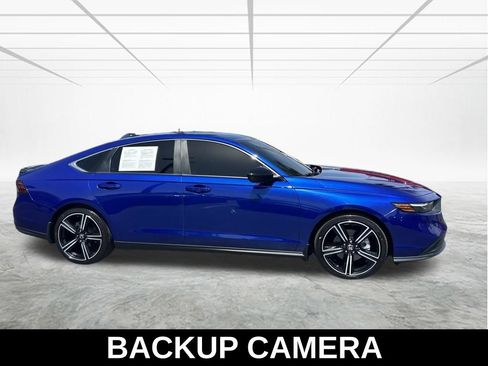 Used 2024 Honda Accord Sport image 4