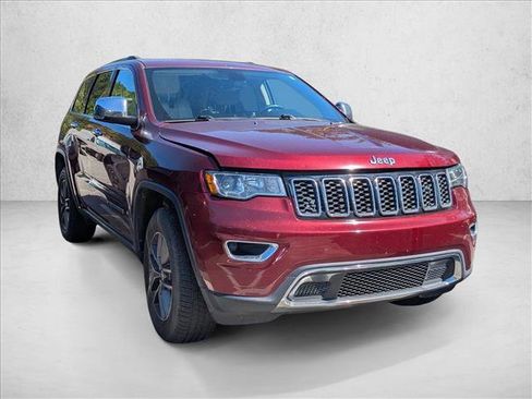 Used 2017 Jeep Grand Cherokee Limited AWD/4WD image 2