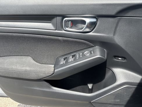 Used 2022 Honda Civic Sport image 9