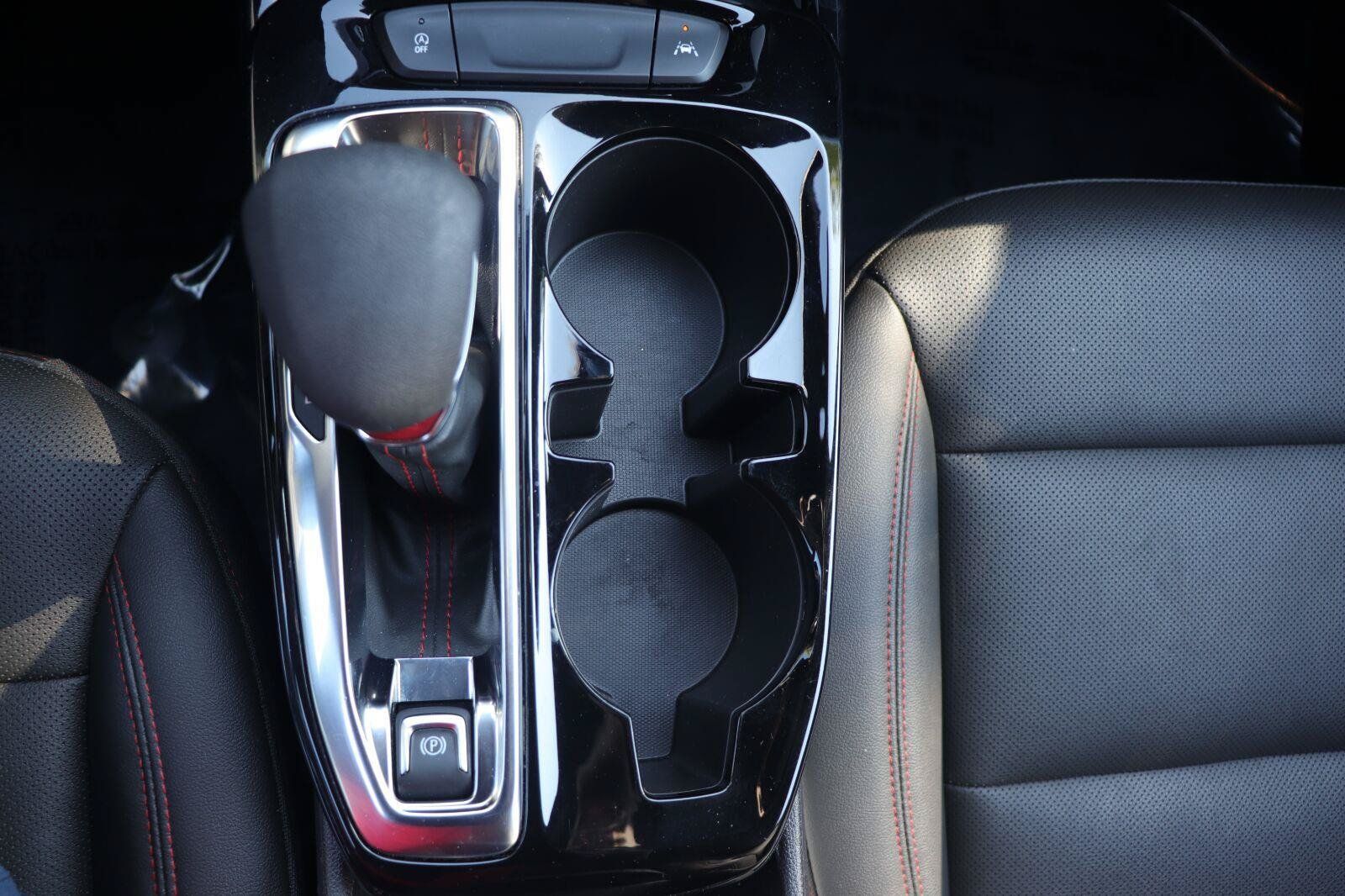 Used 2024 Chevrolet Trax RS w/ Sunroof Package FWD image 31