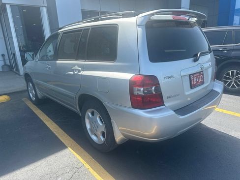 Used 2005 Toyota Highlander Limited AWD/4WD image 3
