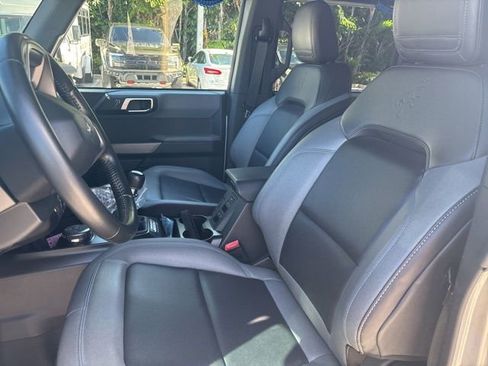 Used 2023 Ford Bronco Black Diamond AWD/4WD image 6